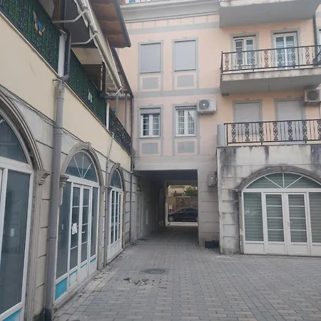 Ar-lux Old Street Apartment Shkoder