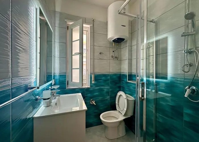 Ar-lux Old Street * شكودر